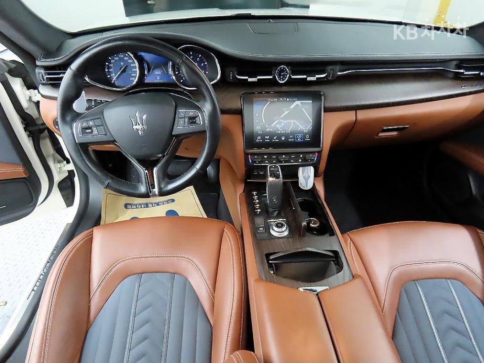 2021 Maserati Used Car photo