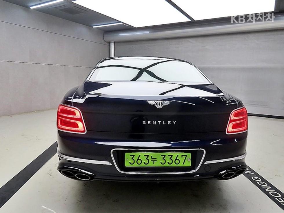 2022 Bentley 3 photo