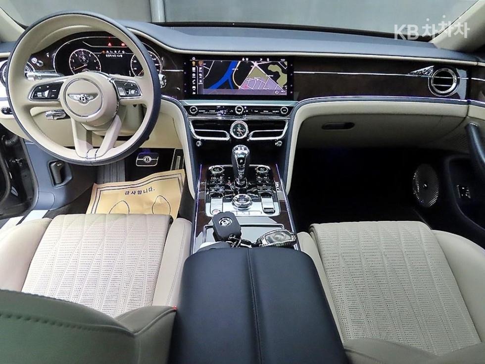 2022 Bentley 3 photo