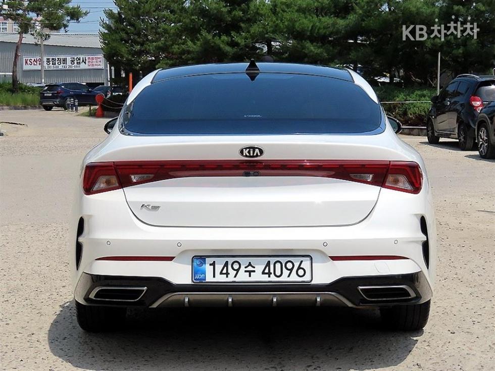 2021 - kia k5