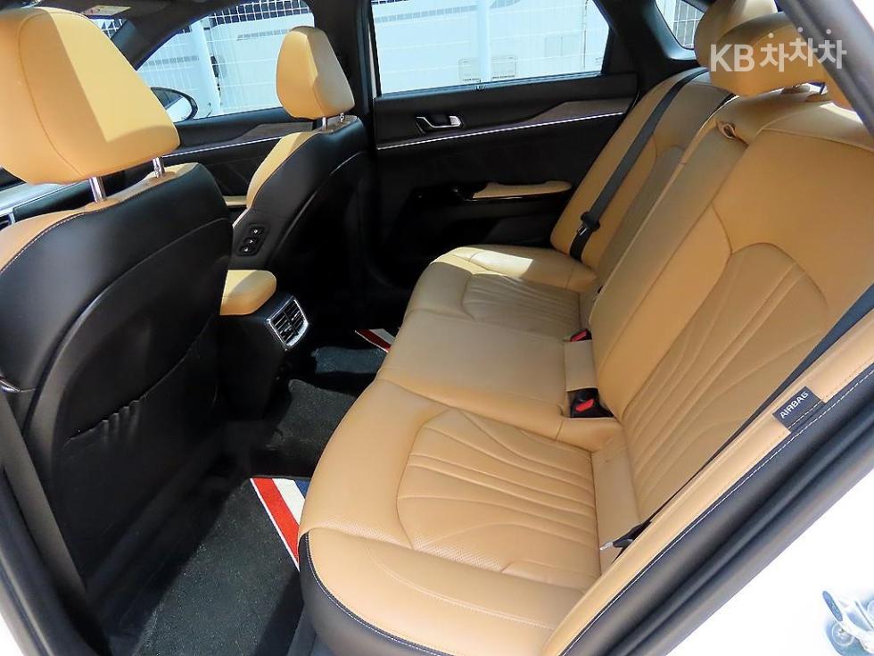 2021 - kia k5