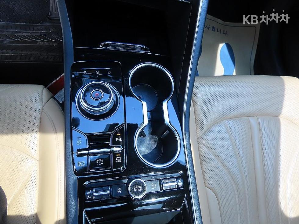 2021 - kia k5