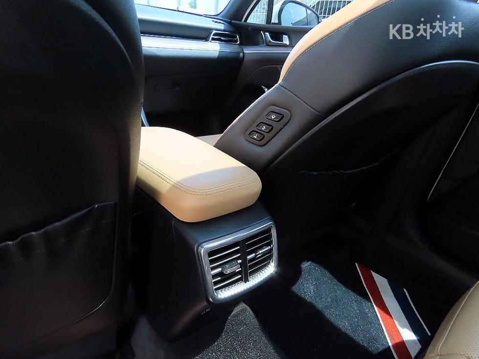 2021 - kia k5