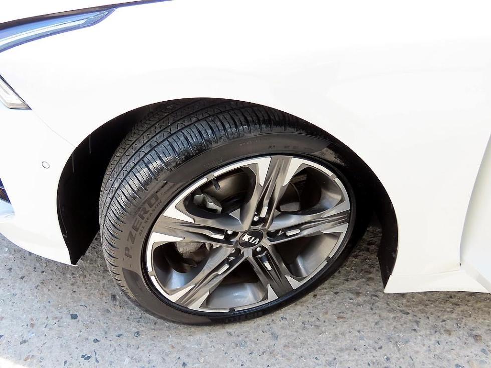 2021 - kia k5