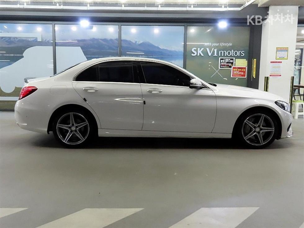 2017 - mercedes-benz c-class