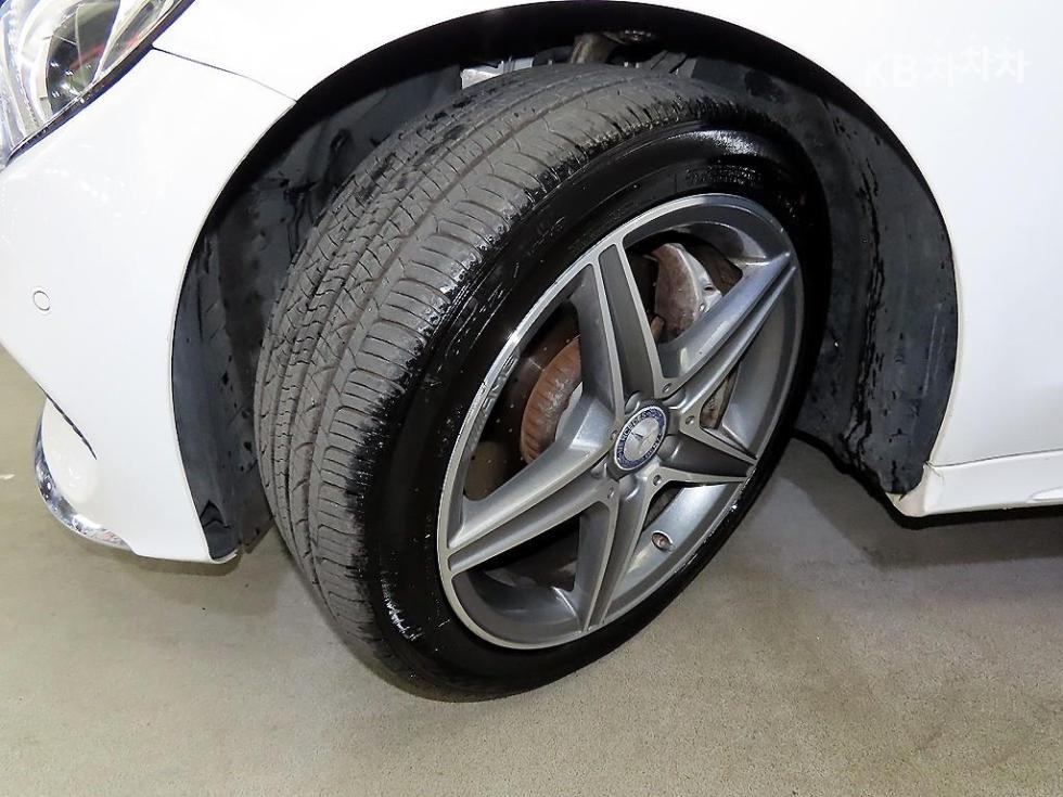 2017 - mercedes-benz c-class