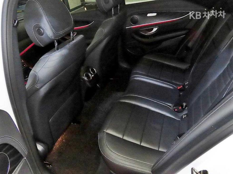 2020 Mercedes-Benz E (W213) photo