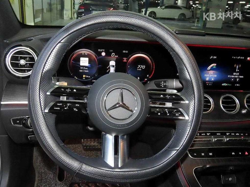 2020 Mercedes-Benz E (W213) photo