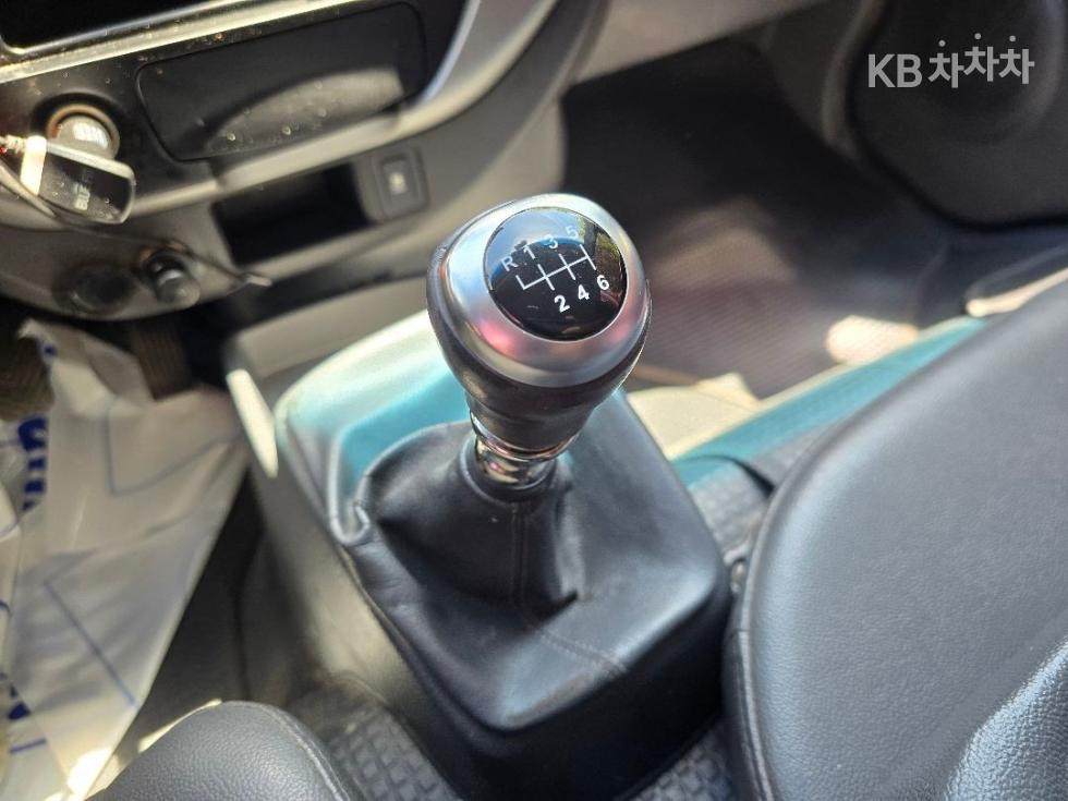 2015 - kia bongo iii
