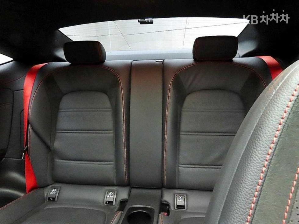 2023 Mercedes-Benz C photo