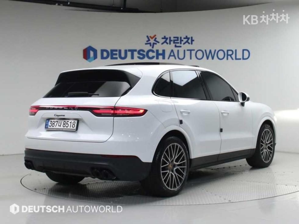 Porsche Cayenne — miniaturë 2