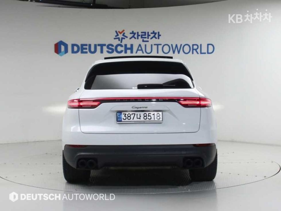 Porsche Cayenne — miniaturë 4