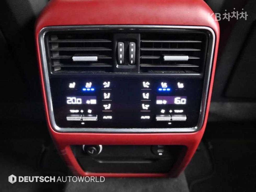Porsche Cayenne — miniaturë 19
