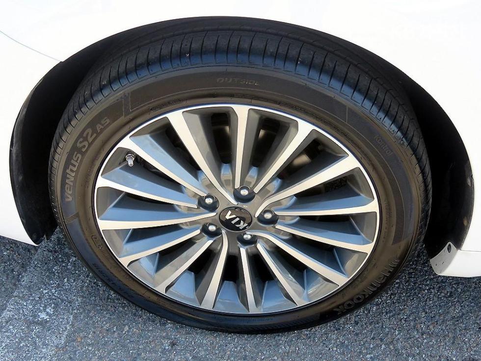 2018 - kia k7
