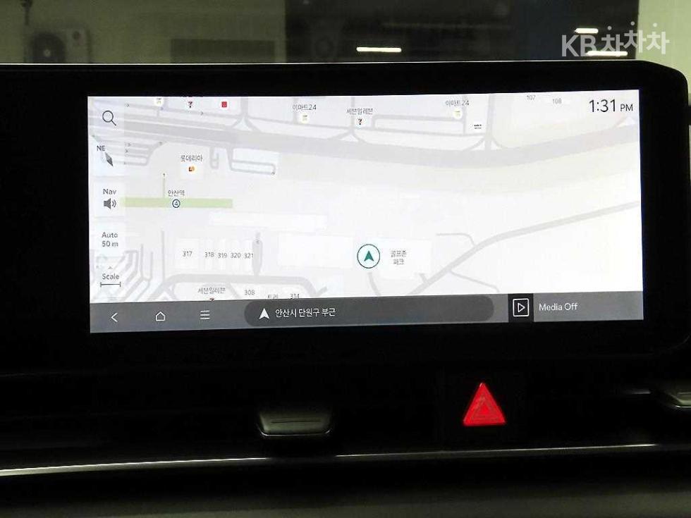 2024 Kia 4 photo