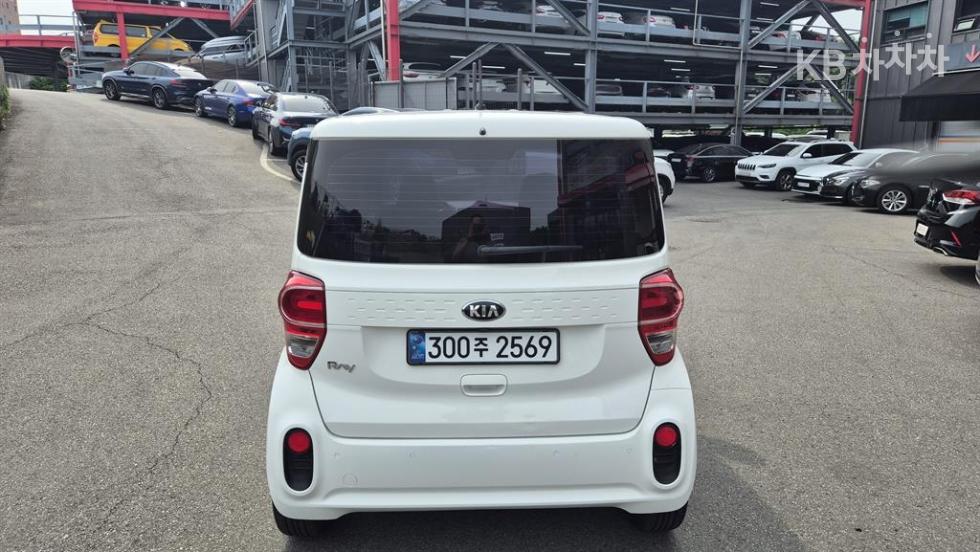 2018 - kia ray
