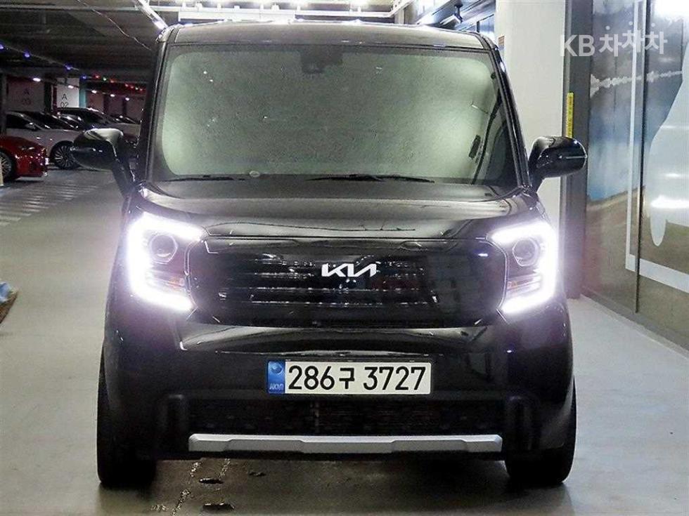 2023 - kia kia