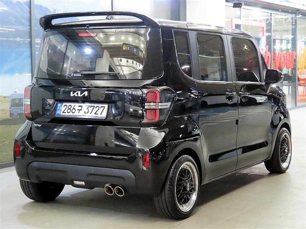 2023 - kia kia