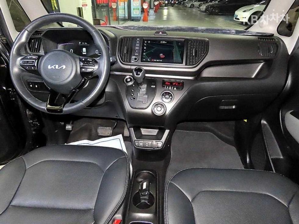 2023 - kia kia