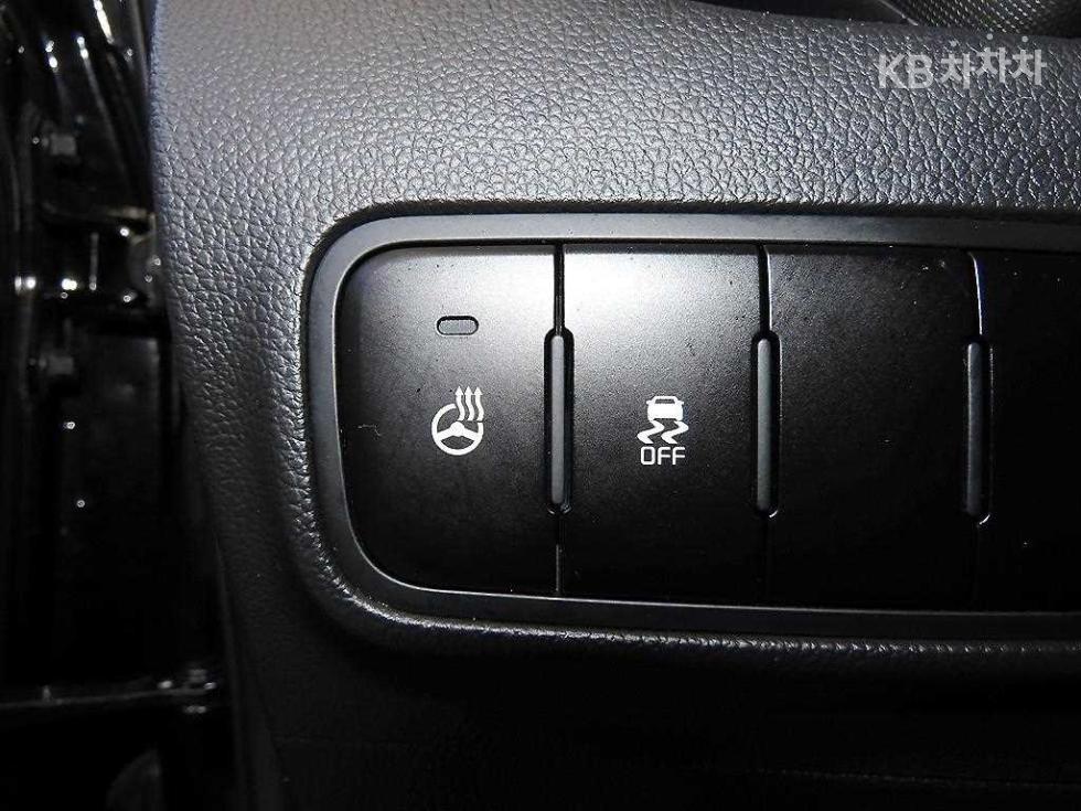 2023 - kia kia