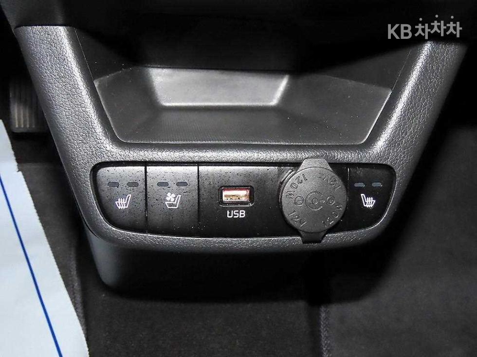 2023 - kia kia