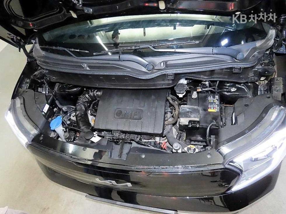 2023 - kia kia