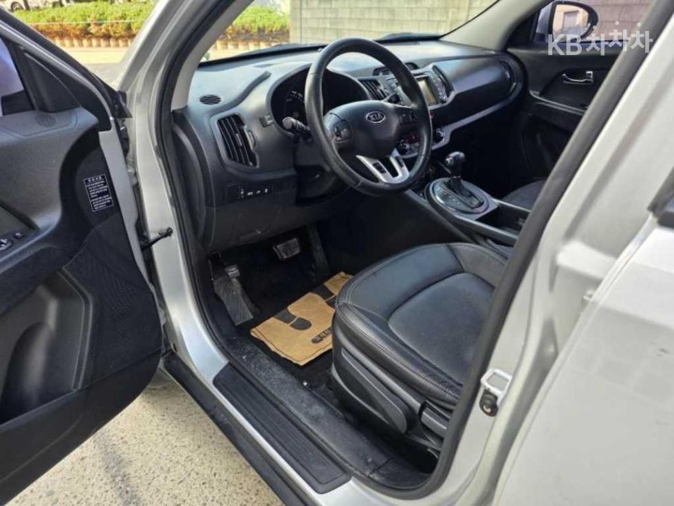 2011 - kia sportage
