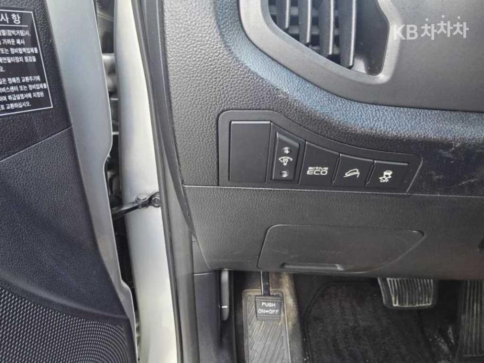 2011 - kia sportage