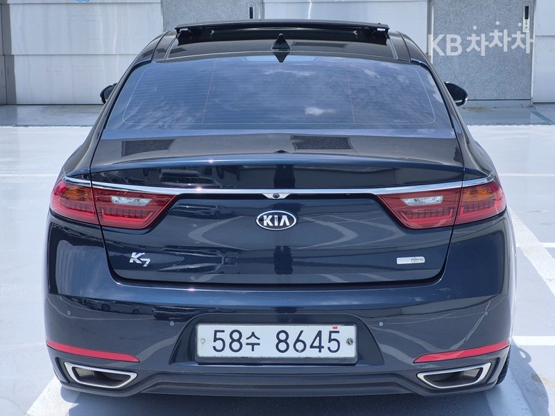2018 - kia k7