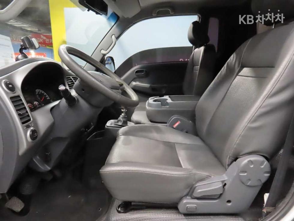 2016 - kia bongo iii