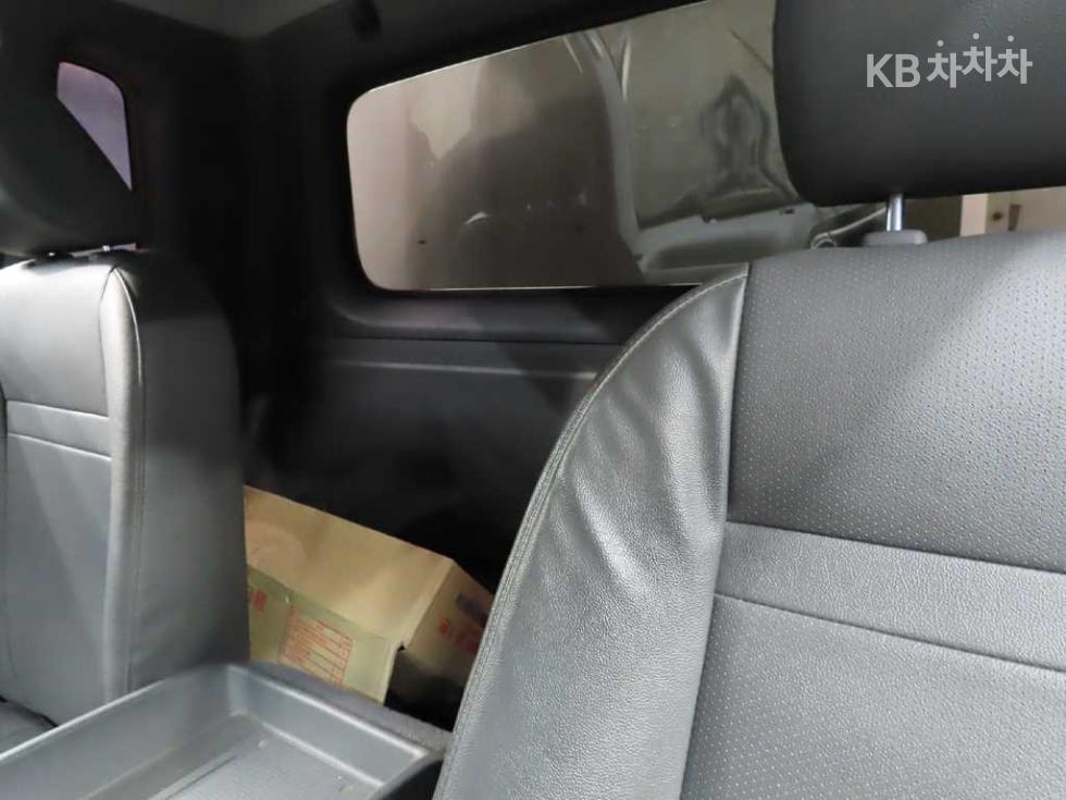 2016 - kia bongo iii