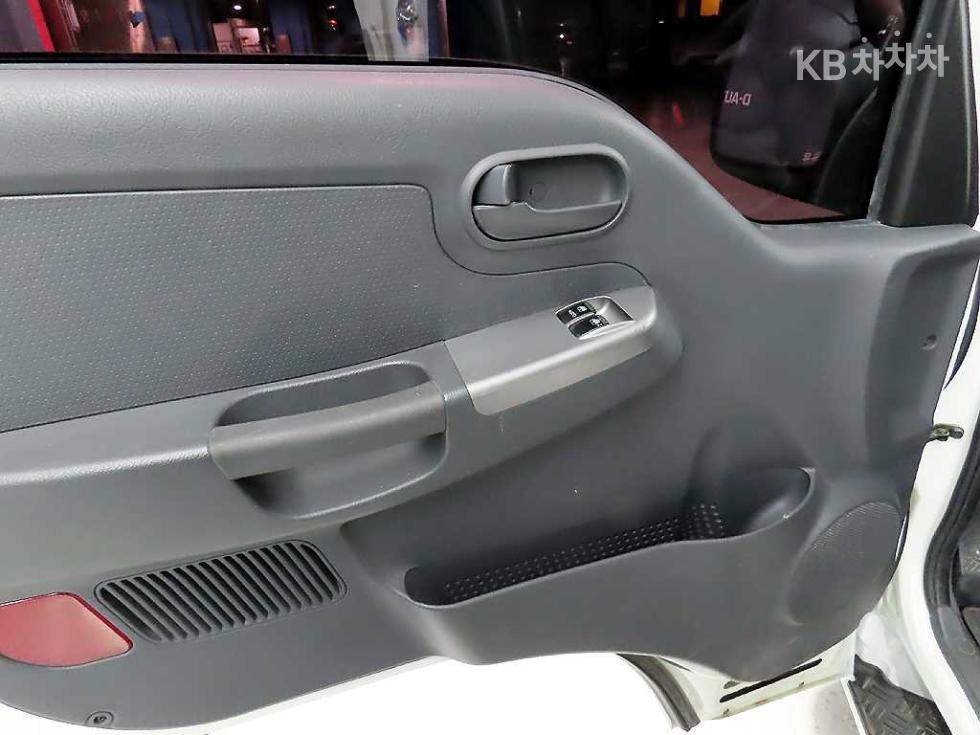 2016 - kia bongo iii