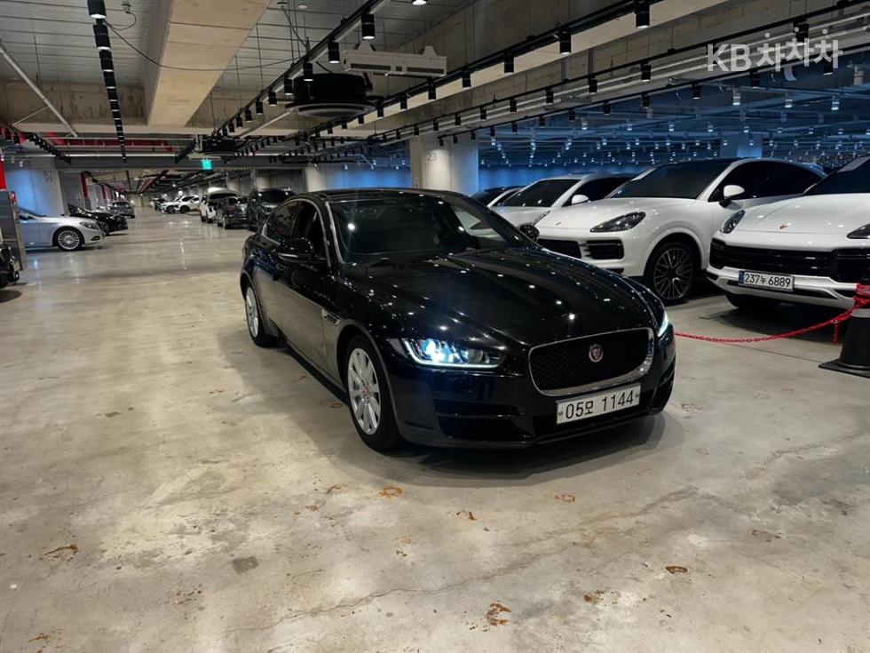 2017 jaguar xe