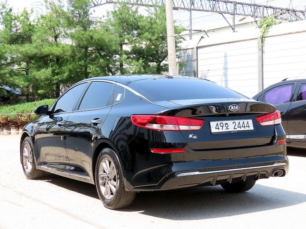 Kia K5 — miniaturë 3
