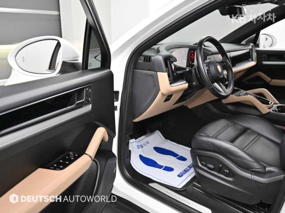 Porsche Cayenne — miniaturë 11