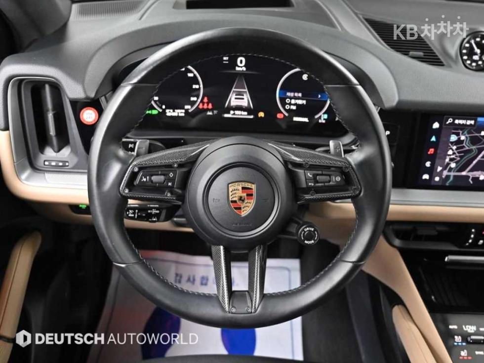 Porsche Cayenne — miniaturë 13