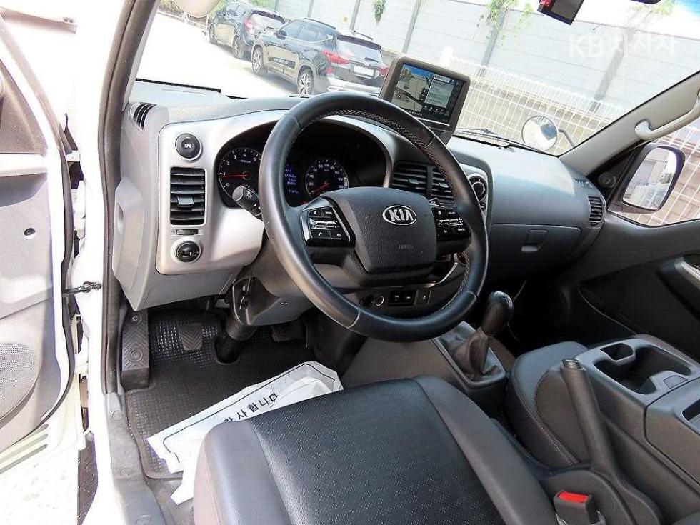 2022 - kia bongo iii