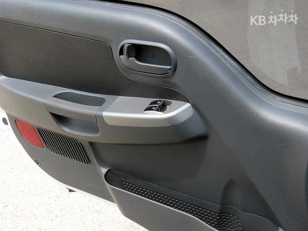 2022 - kia bongo iii