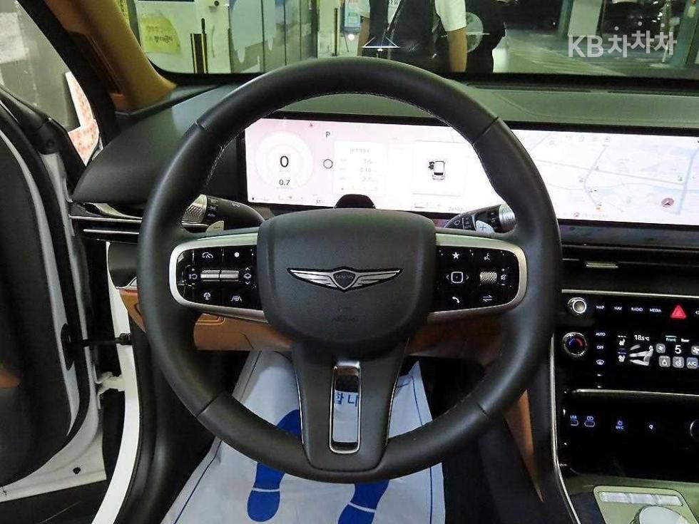2024 Genesis GV80 photo