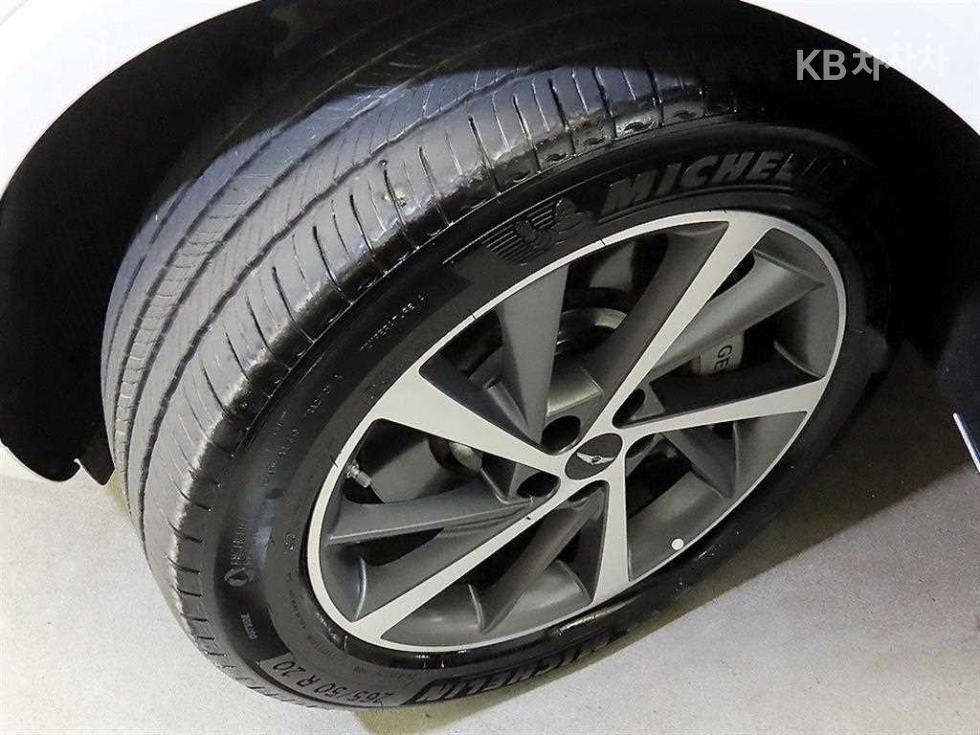 2024 Genesis GV80 photo
