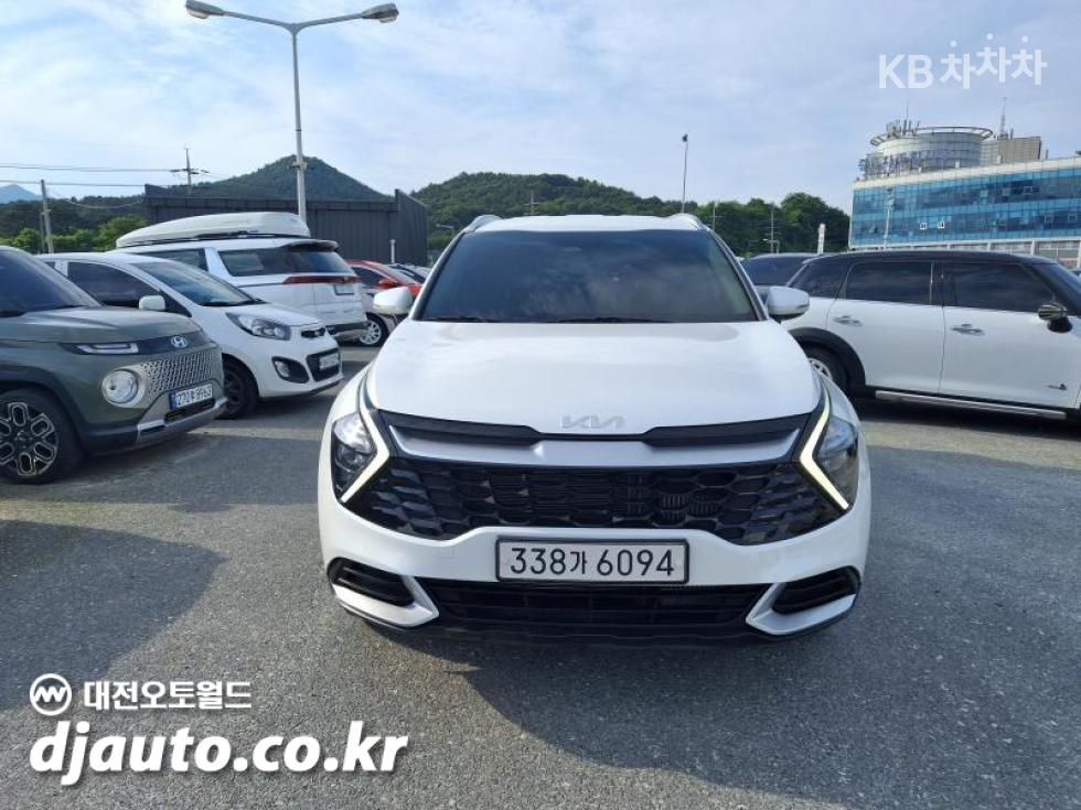 2022 - kia sportage
