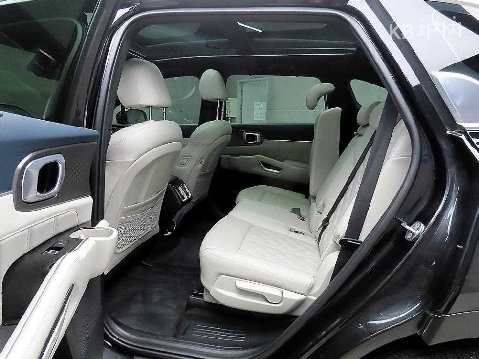 2022 - kia sorento