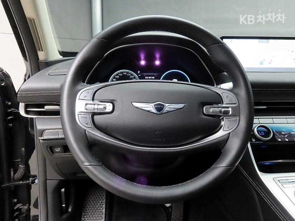 2021 Genesis GV80 photo
