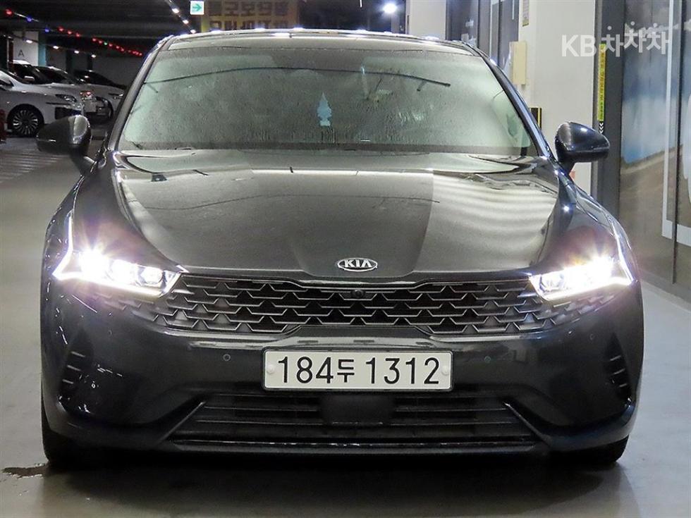 2021 - kia k5