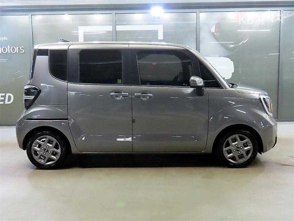 2023 - kia kia