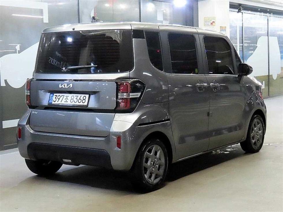 2023 - kia kia