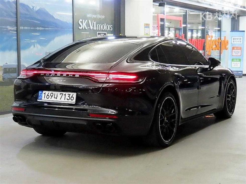 2022 Porsche (971) photo