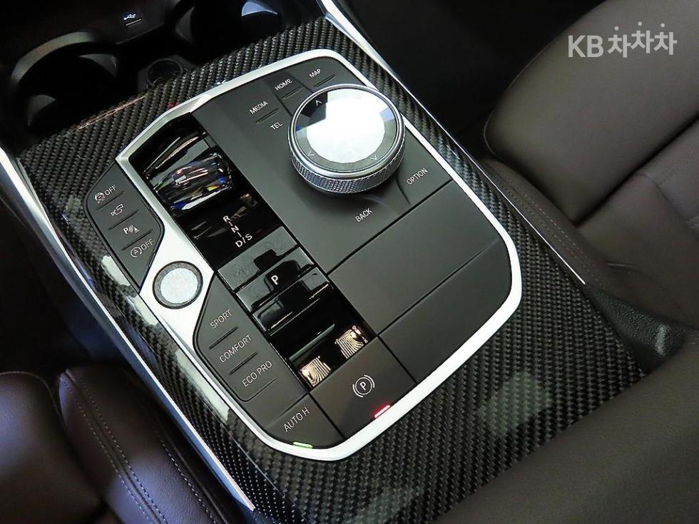 2025 - bmw 3 series