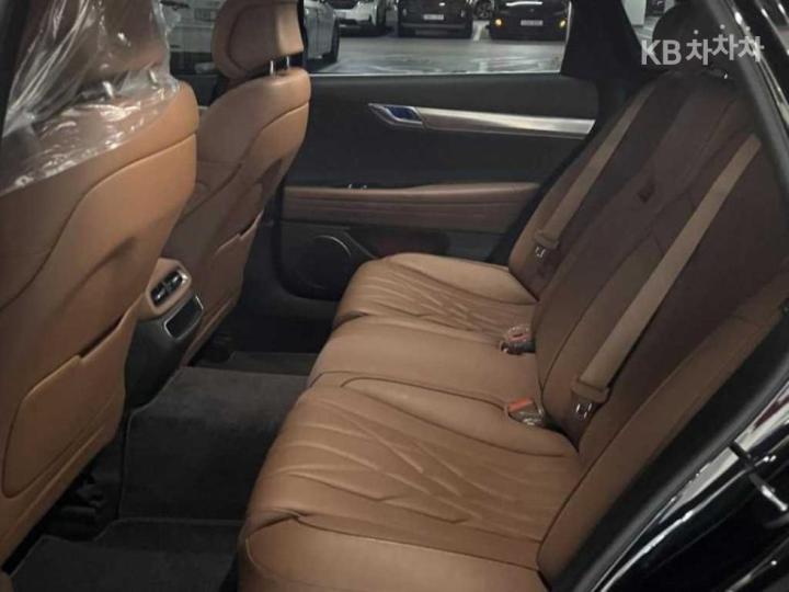 Genesis G80 RG3 2.5 T-GDi AWD 10