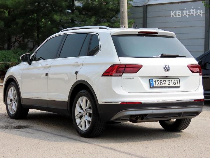 Volkswagen Tiguan 2.0 TDI Premium 4